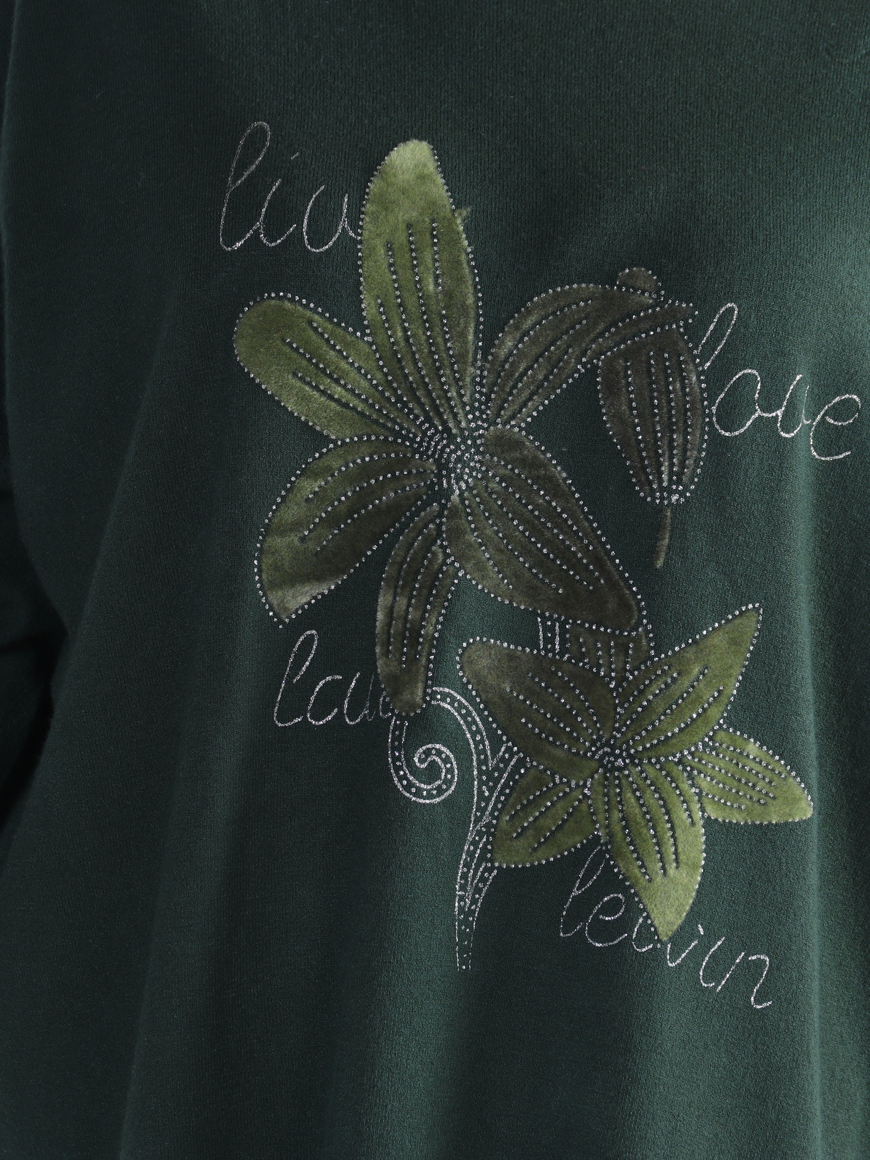 Amilie - Blød plus size strikkjole med blomstermotiver